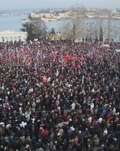 В ближайшие дни Крым либо выйдет из состава Украины, либо организует военный поход на Киев